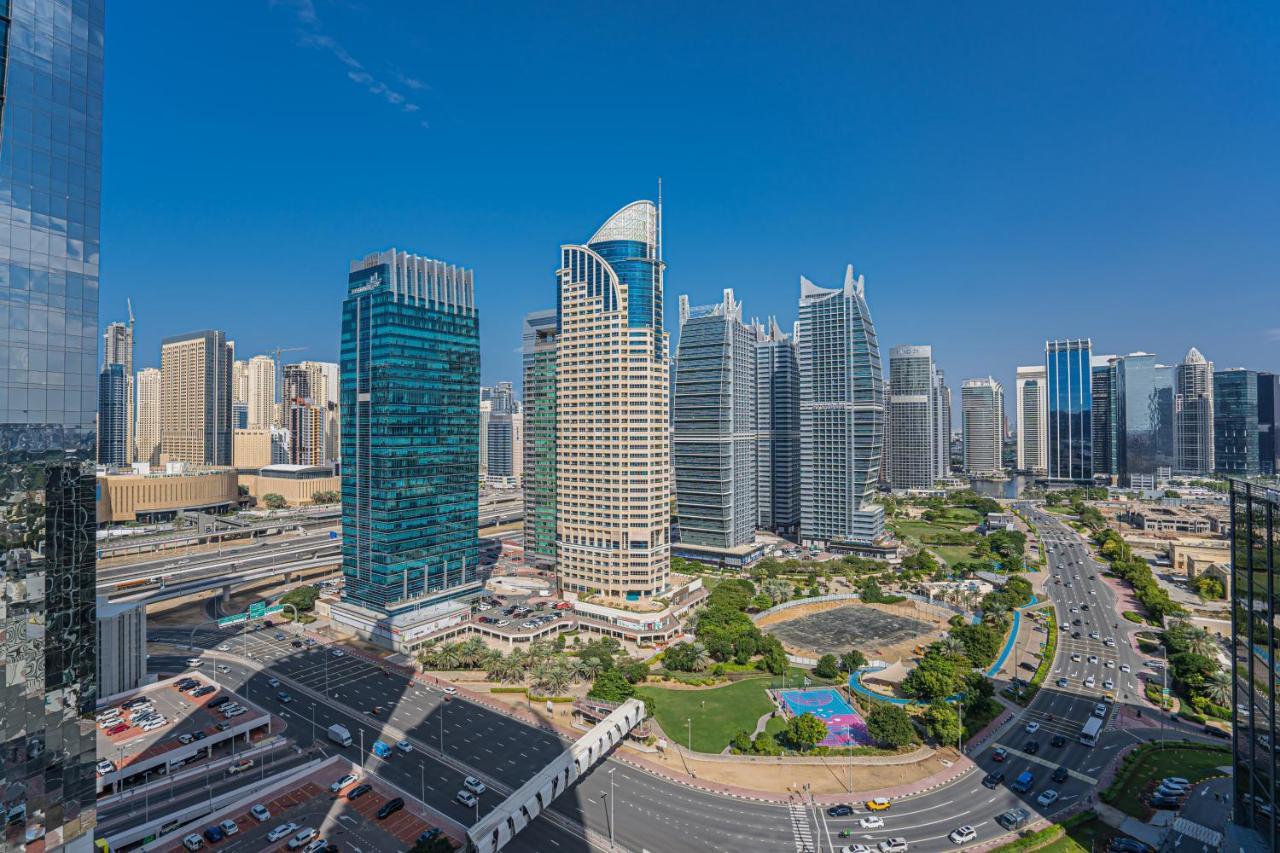 Apartment Higuests - Modern With Incredible Skyline View