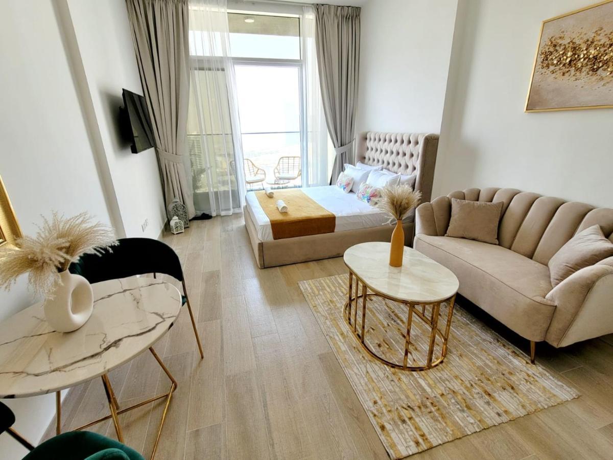 Bloom Height Tower Apartment Dubai