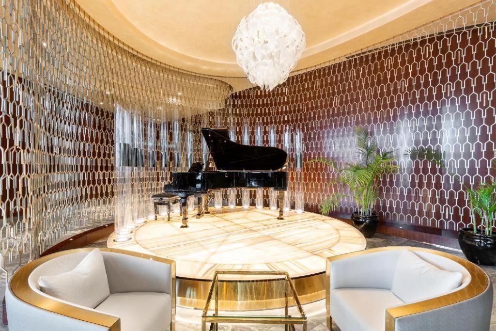 Damac Towers By Paramount & * Dubái