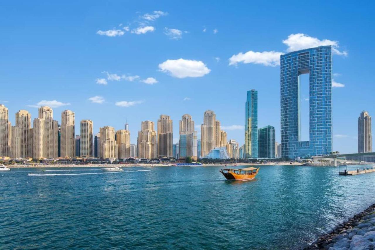 Appartamento Entire Serviced Studio Jbr Sea View Balcony Dubai