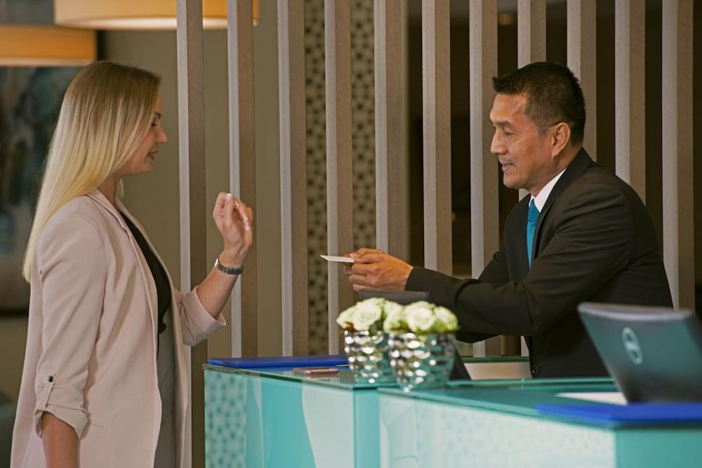 Hotel Mena Plaza Albarsha Dubái