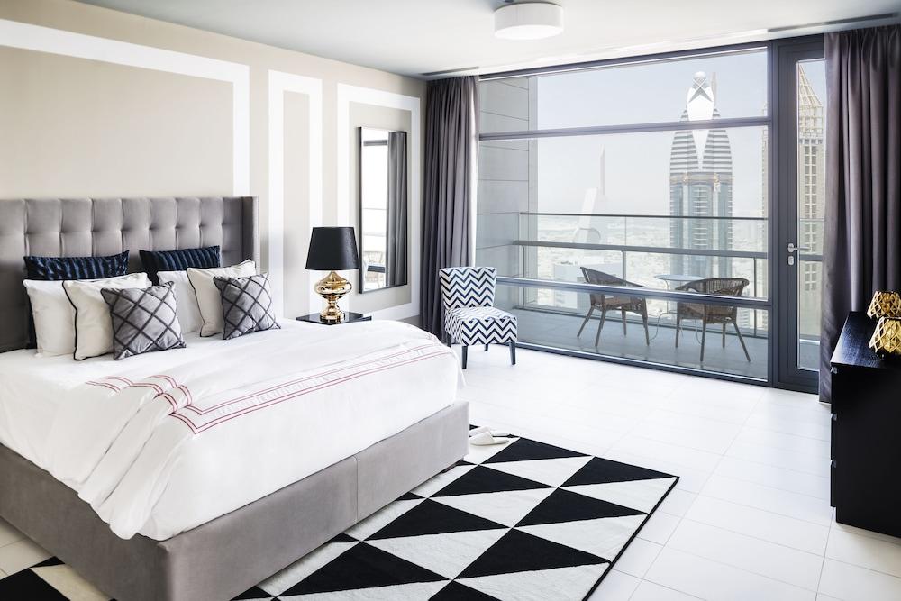 Dream - Index Tower With Skyline Views *
