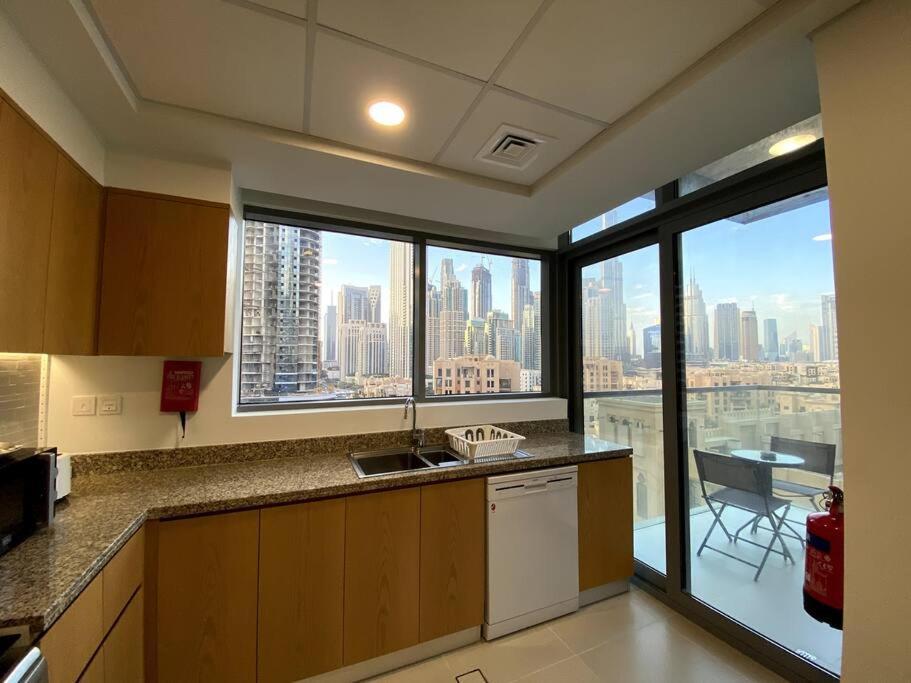 Lux Bellevue Tower Burj Khalifa Views * Dubai