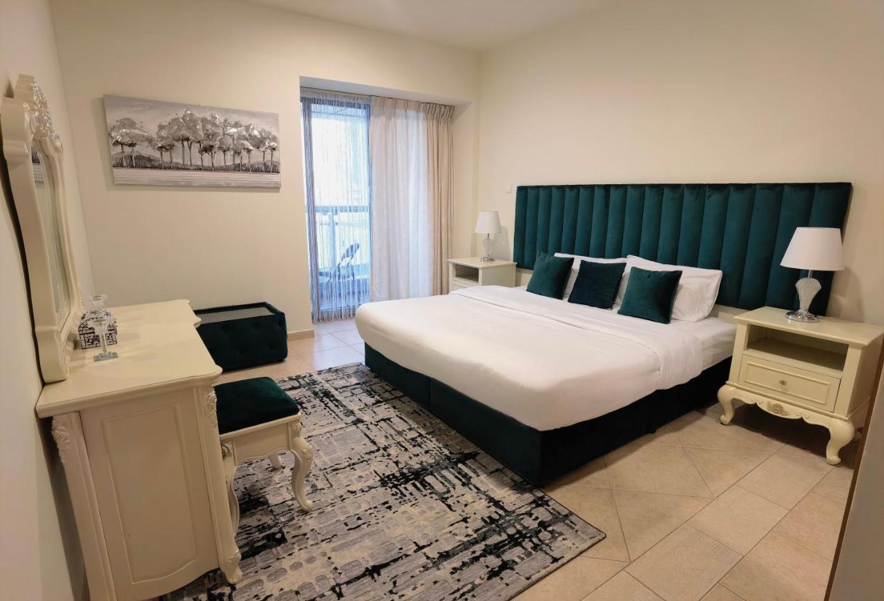 Apartamento Serenity 3br Palm View In Marina *