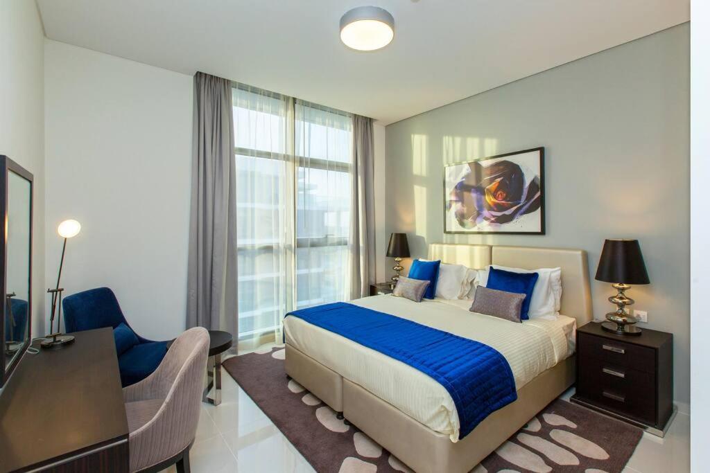 One Bedroom Damac Hills Golf Promenade 2b Lejlighed Dubai