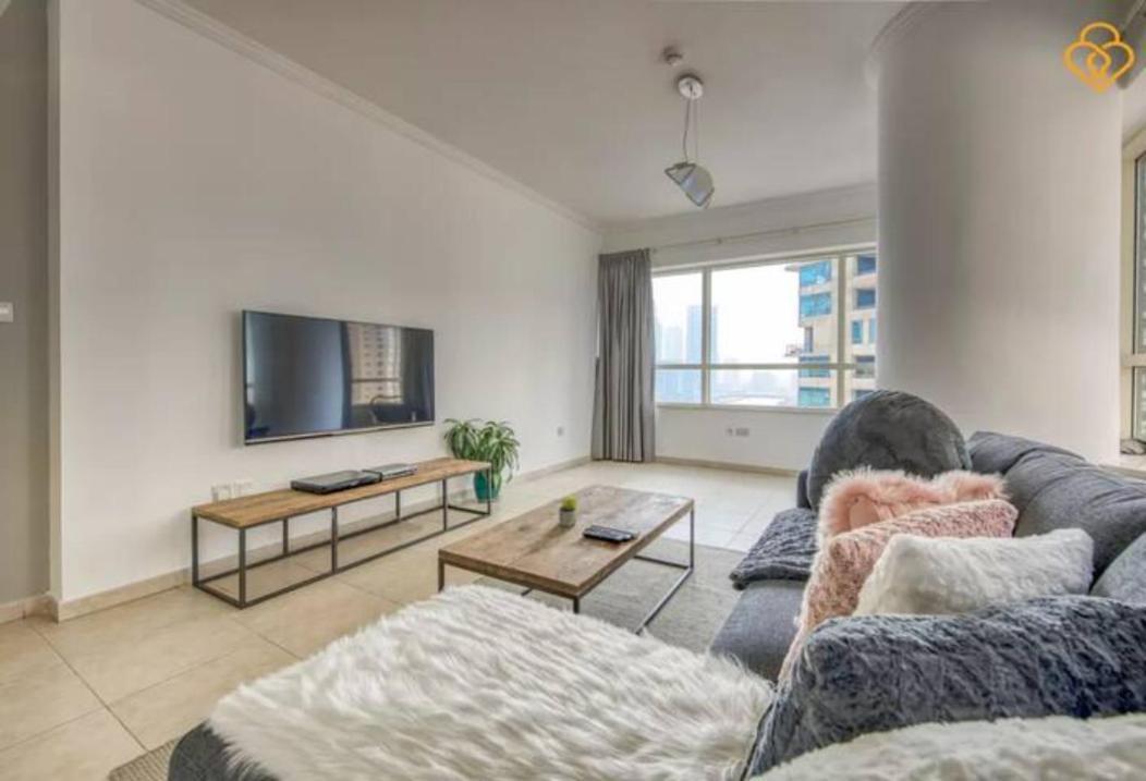 Keysplease Beautiful 2 B/r Apt, Sahab Tower Marina * Dubái
