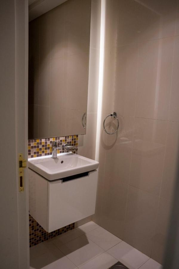 King Suite-Burj Khalifa 5 Min Walking From Dubai Mall