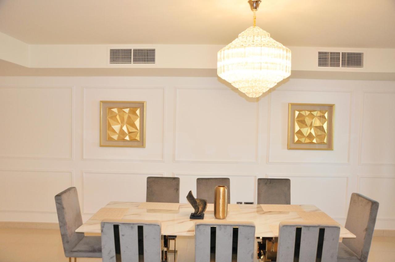 Spacious 4 Bd With Amazing Sea View Dubai