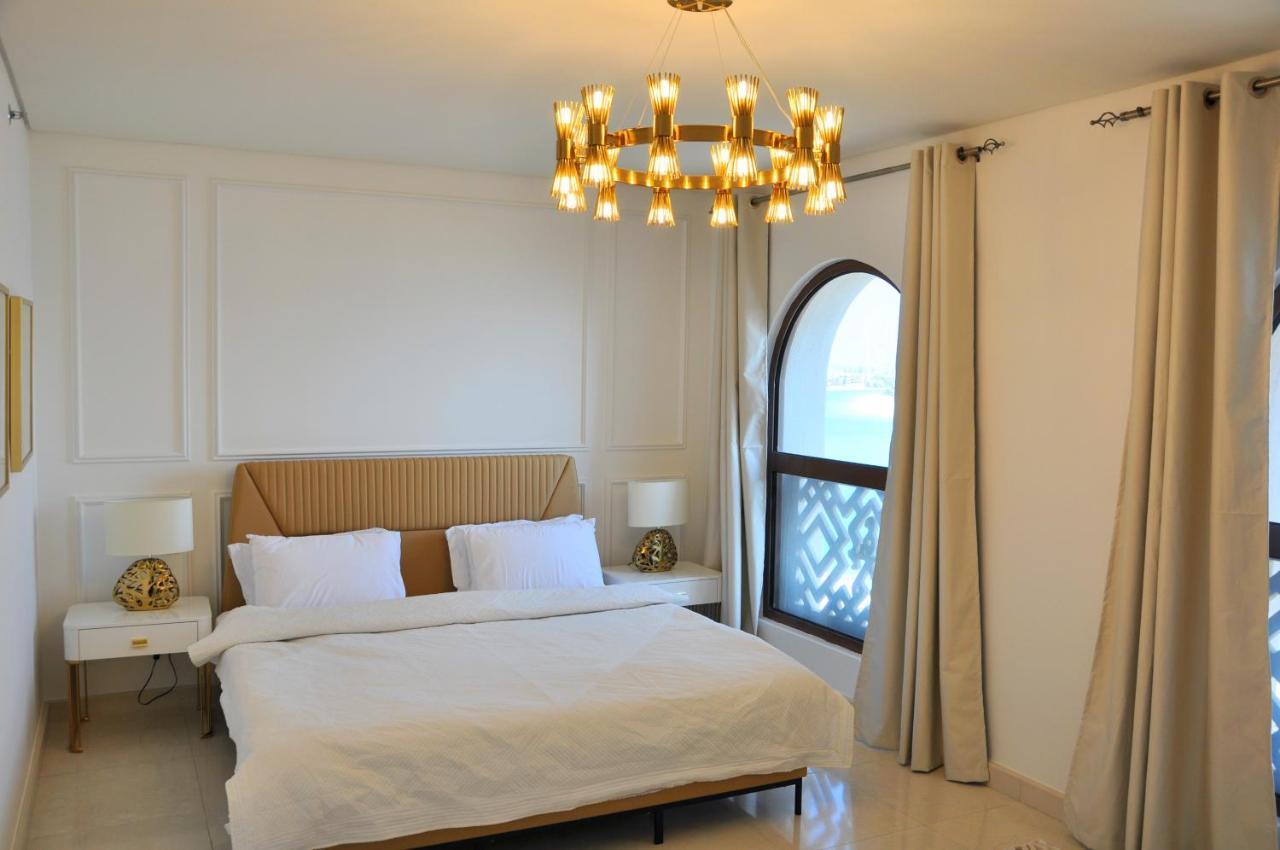 Spacious 4 Bd With Amazing Sea View *