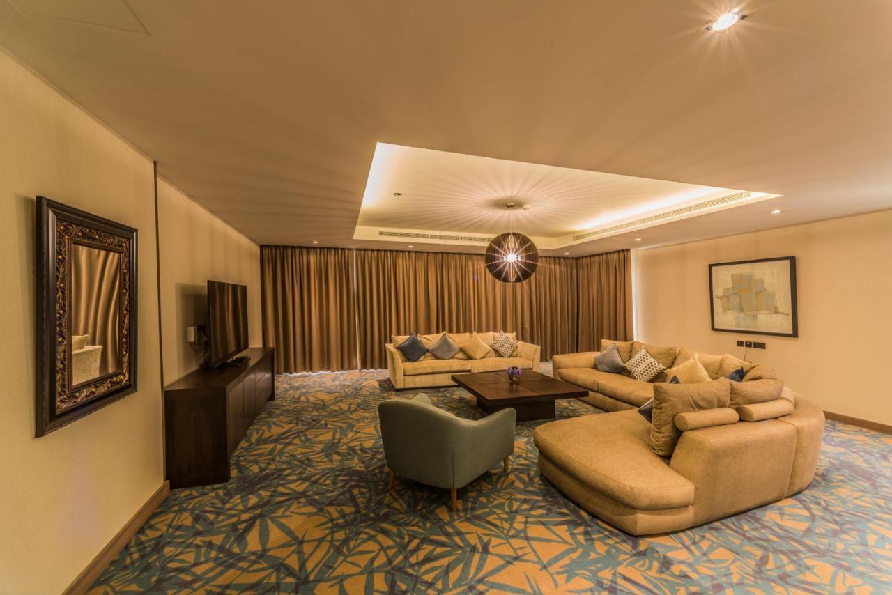 Mena Plaza Albarsha Hotel 4*