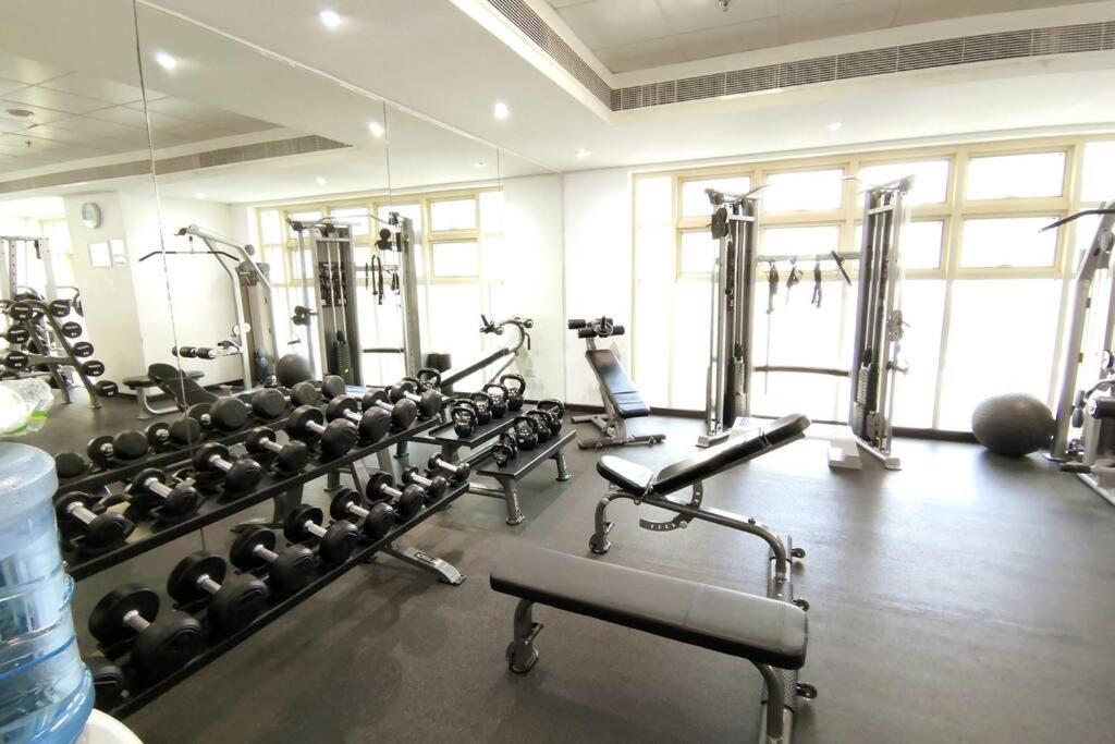Lejlighed Jbr Studio At Royal Oceanic Tower Dubai