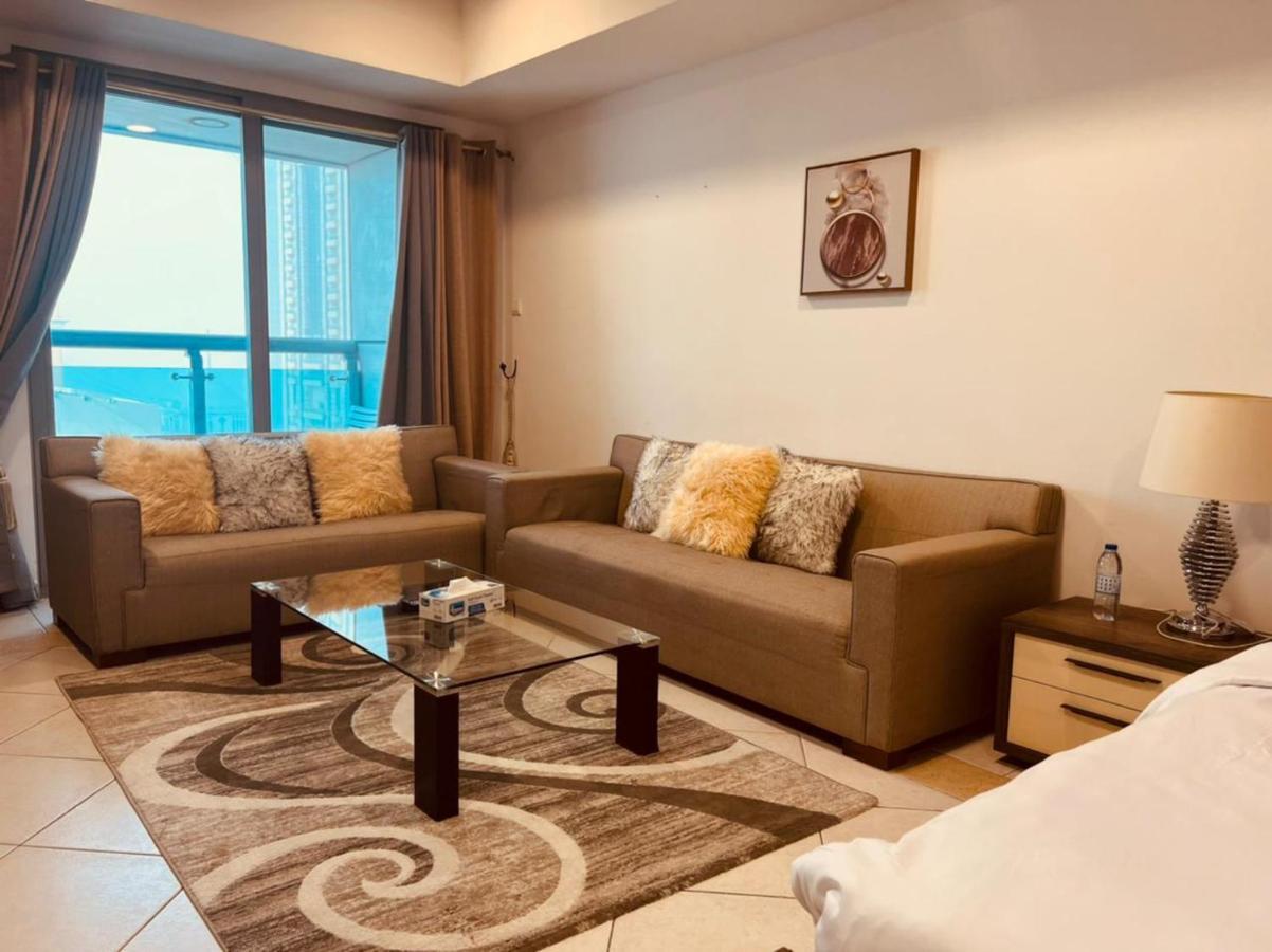 3 Bedroom Sea View Princess Marina ! Walk To Beach Dubái