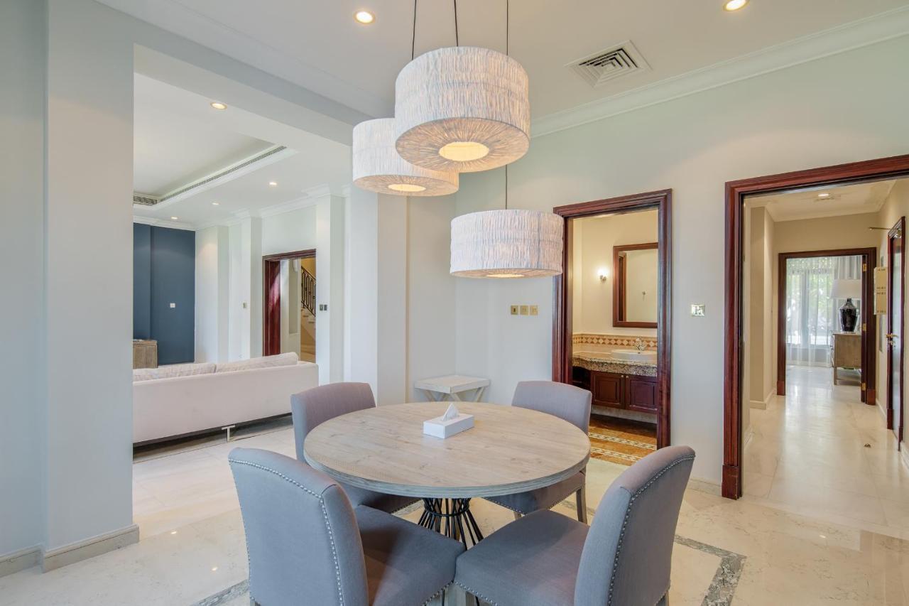 Maison Privee - Prvt Pool & Access In Luxury Palm Jumeirah 6br Villa Dubai