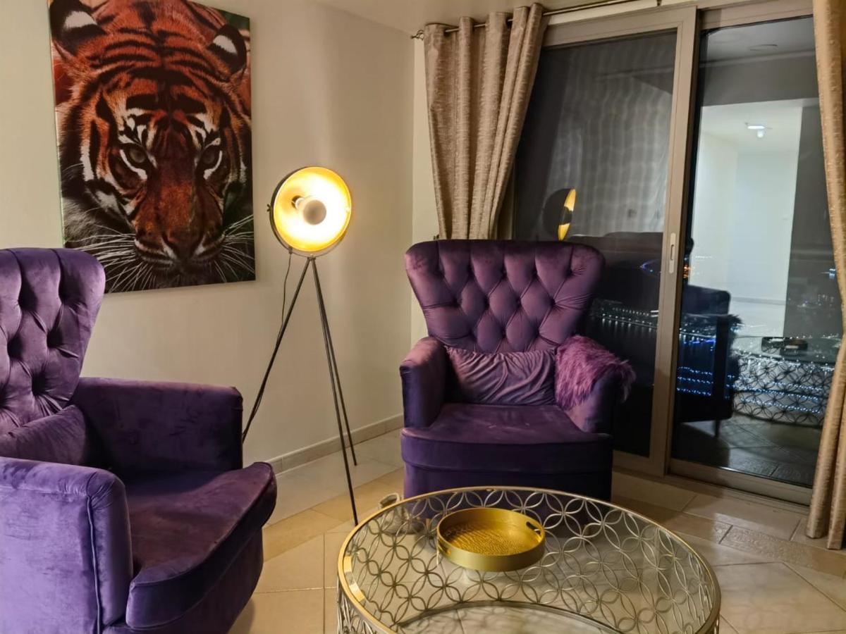 Serenity 3br Palm View In Marina Apartamento
