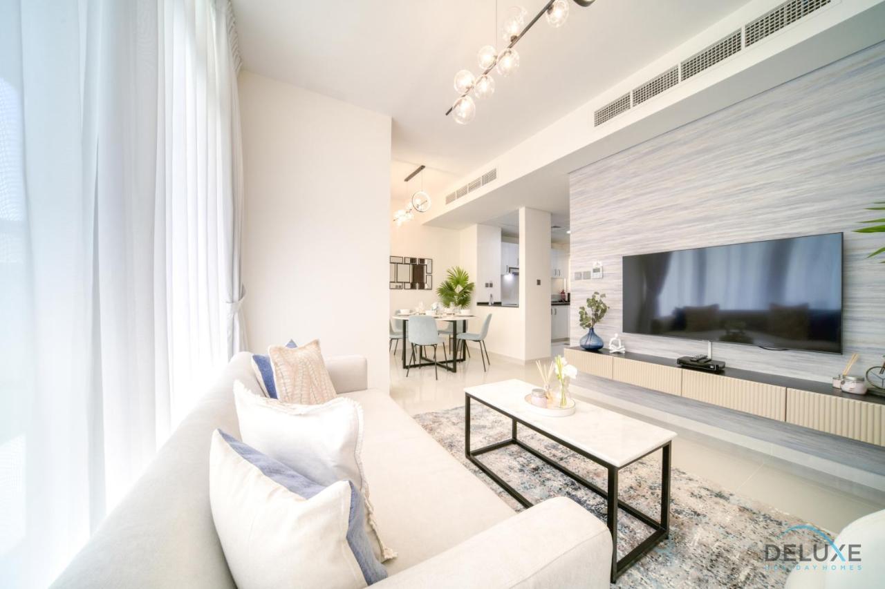Cheerful 3br Townhouse At Damac Hills 2, Dubailand By Deluxe Homes
