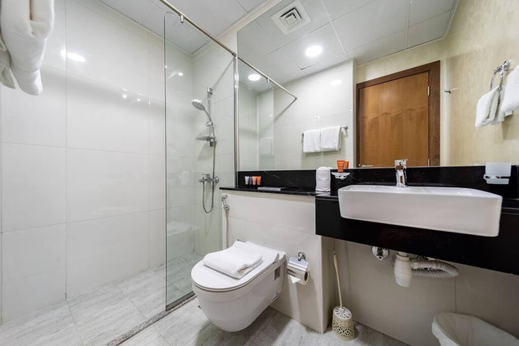 Apartment Mint - Millennium Binghatti Business Bay