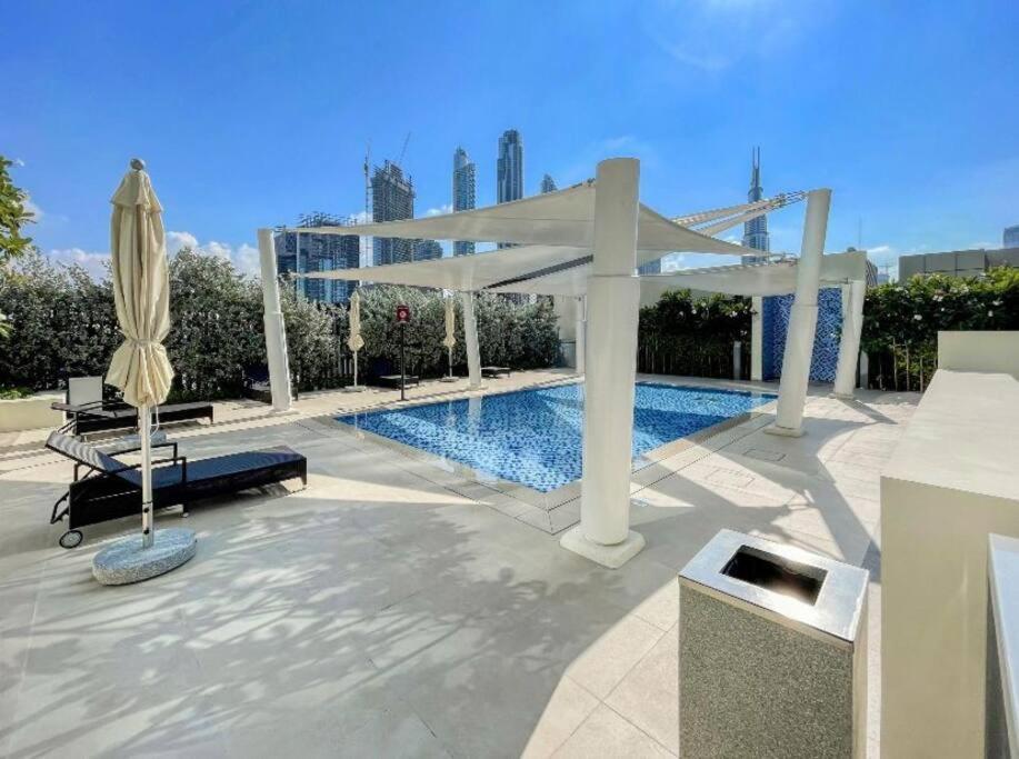 Downtown Views, Downtown - Mint Apartamento Dubái