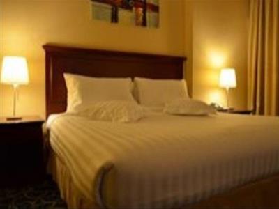 Richmond Greens Hotel 3*