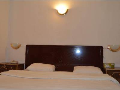 Hotel Shangrila *