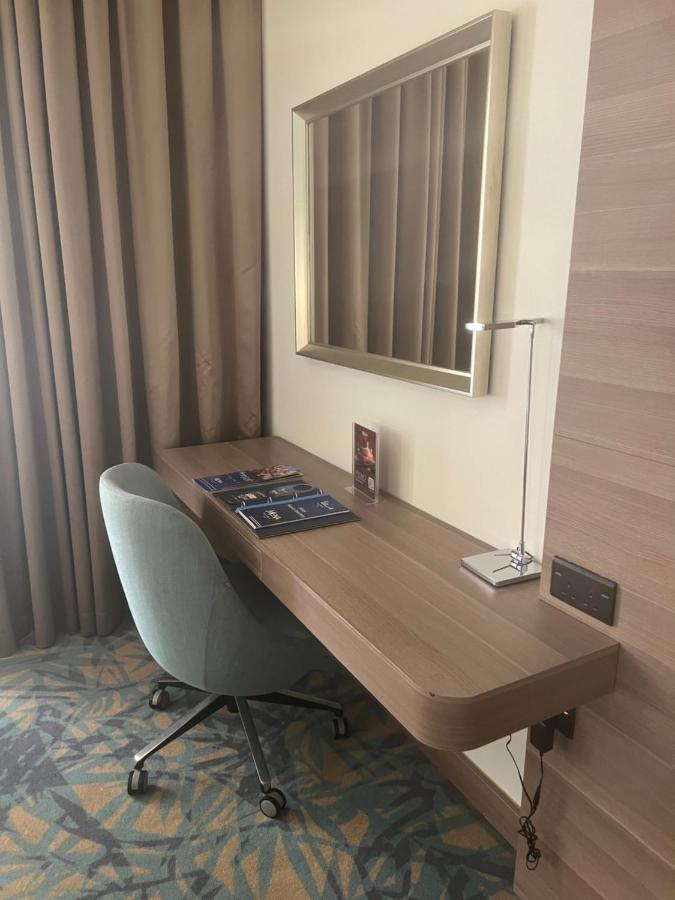 Hotel Mena Plaza Albarsha