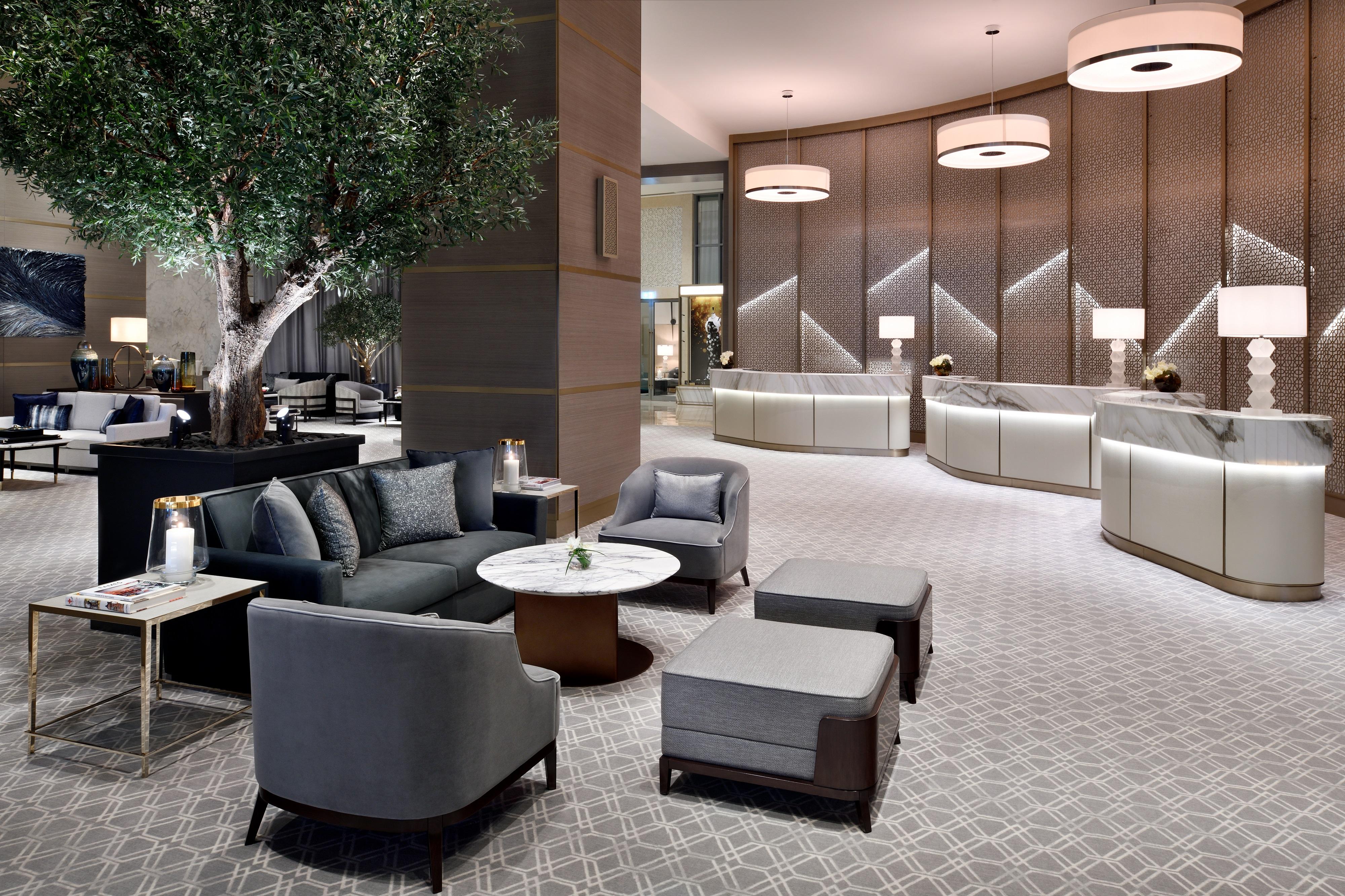 Hotel Address Mall 5*