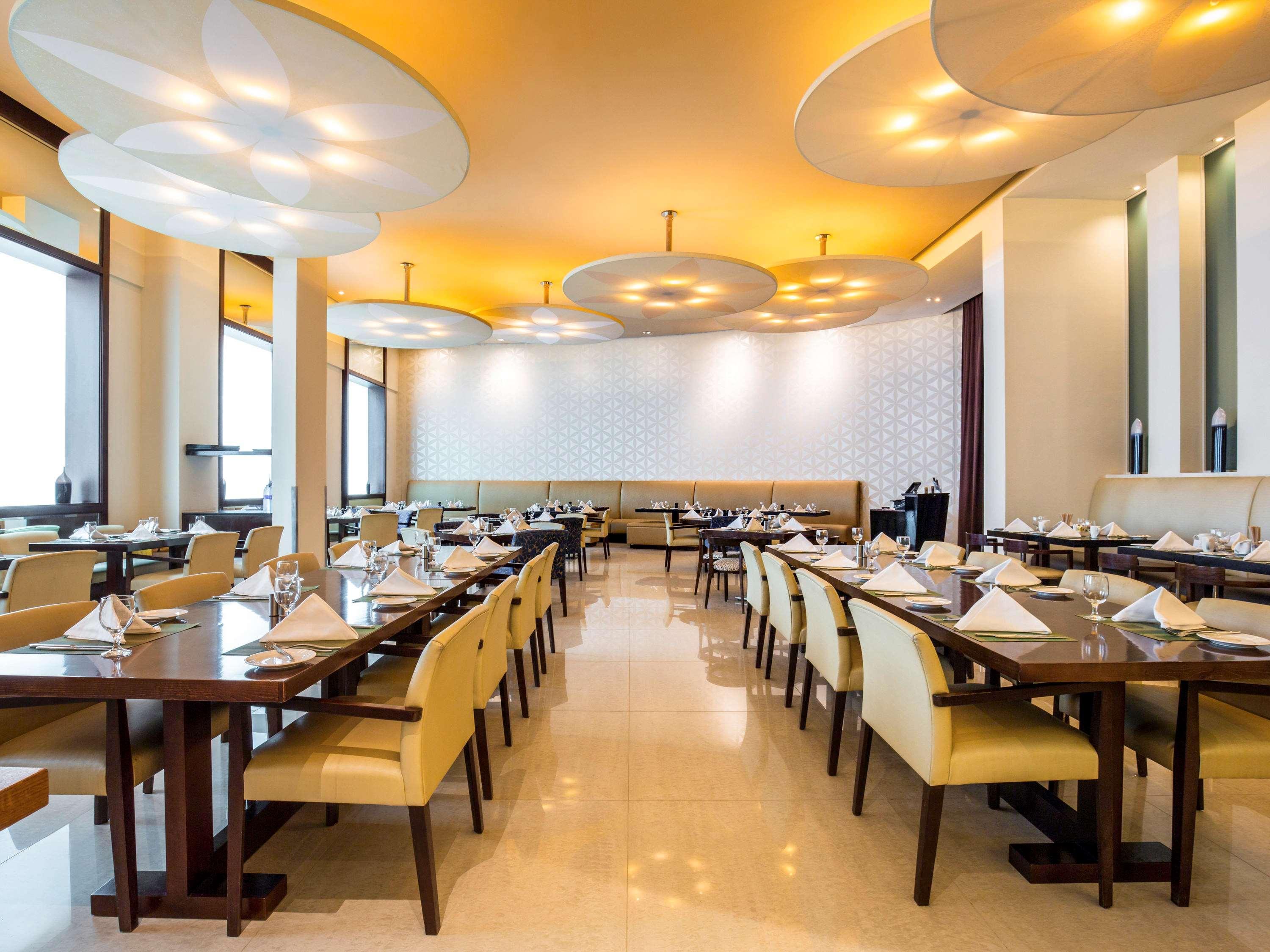 Novotel Deira Centre 4*