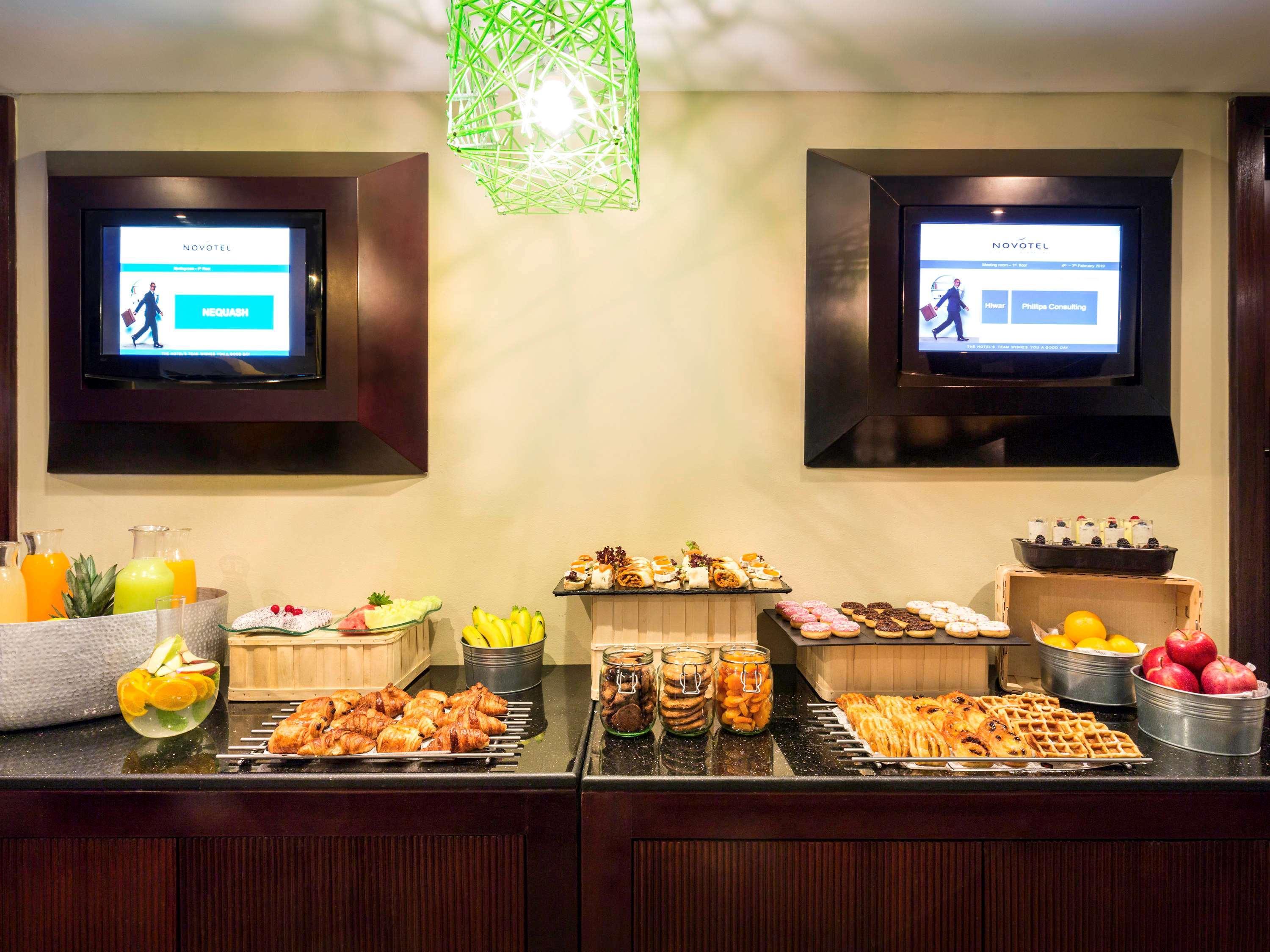 Novotel Deira Centre Hotel 4*