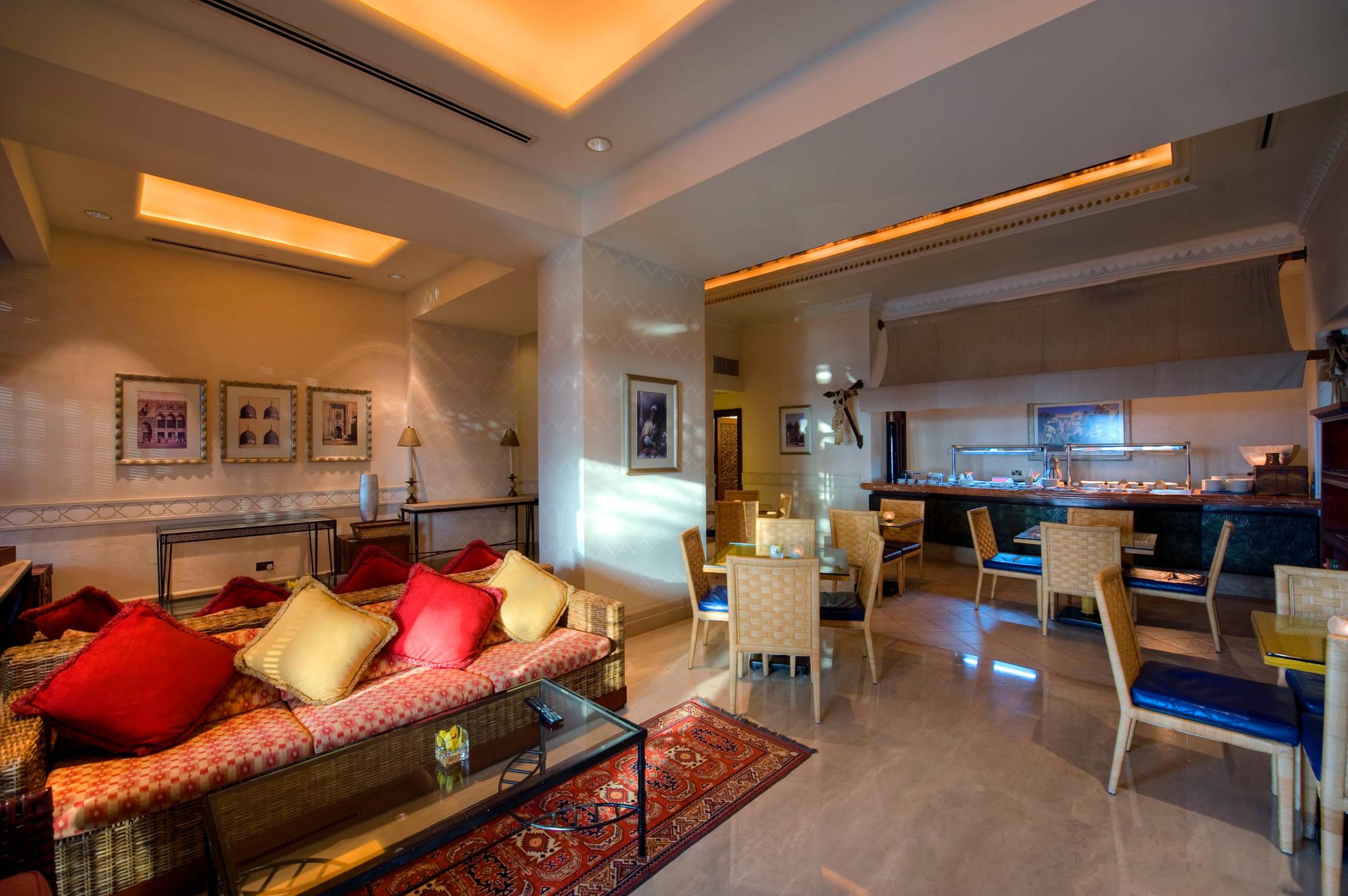 Complex Jumeirah Mina Al Salam