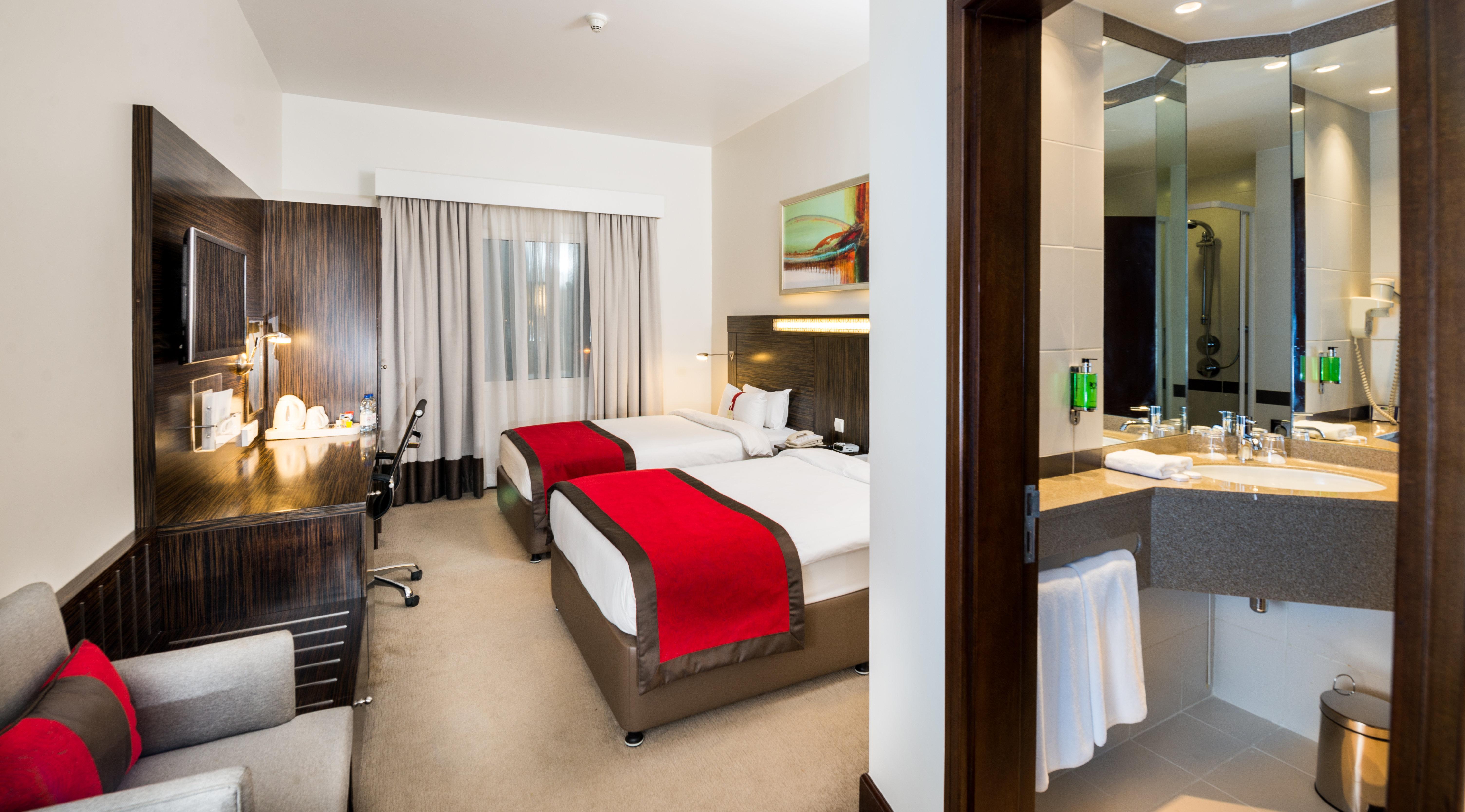Holiday Express Internet City By Ihg