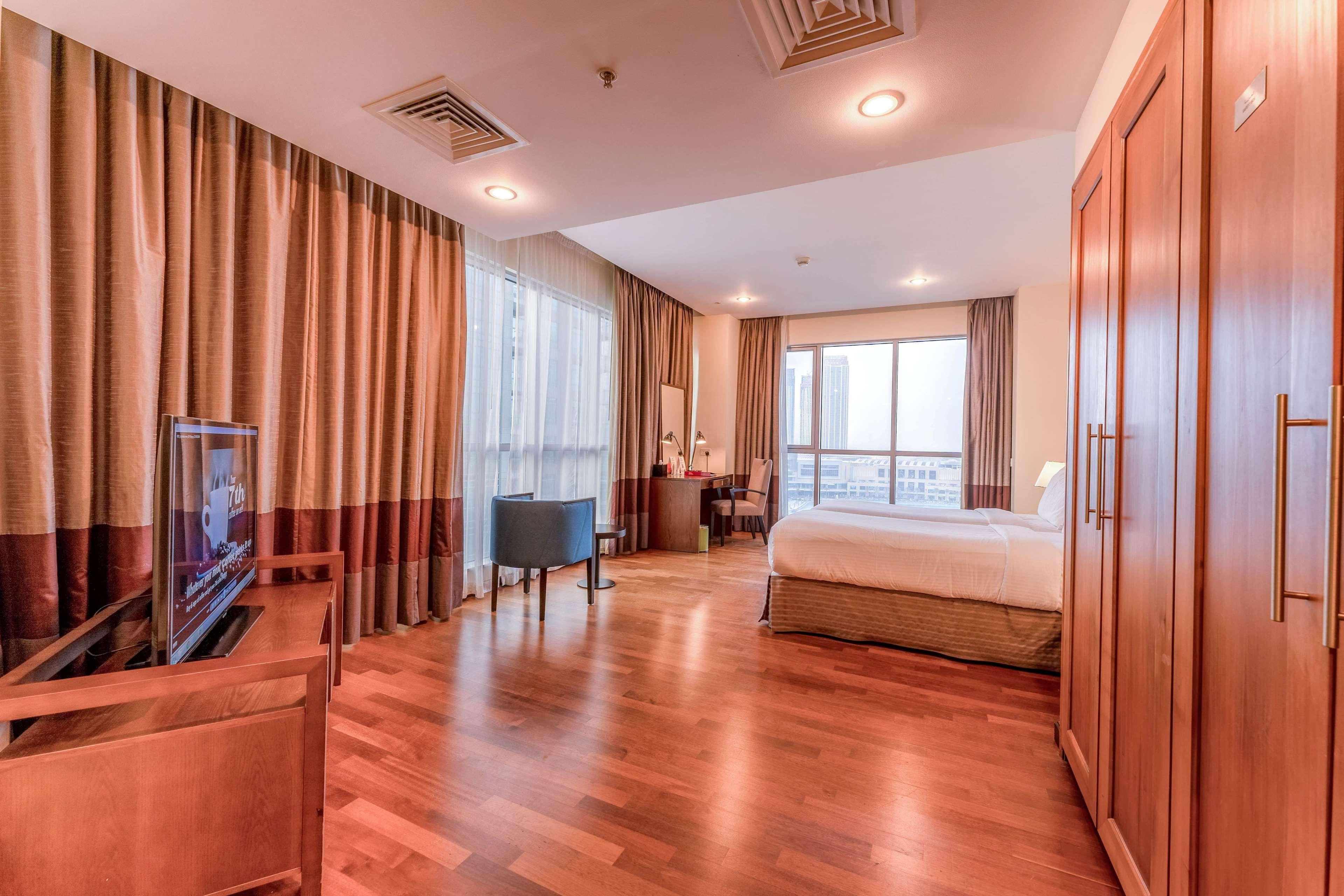 Ramada By Wyndham Downtown 4* Dubai