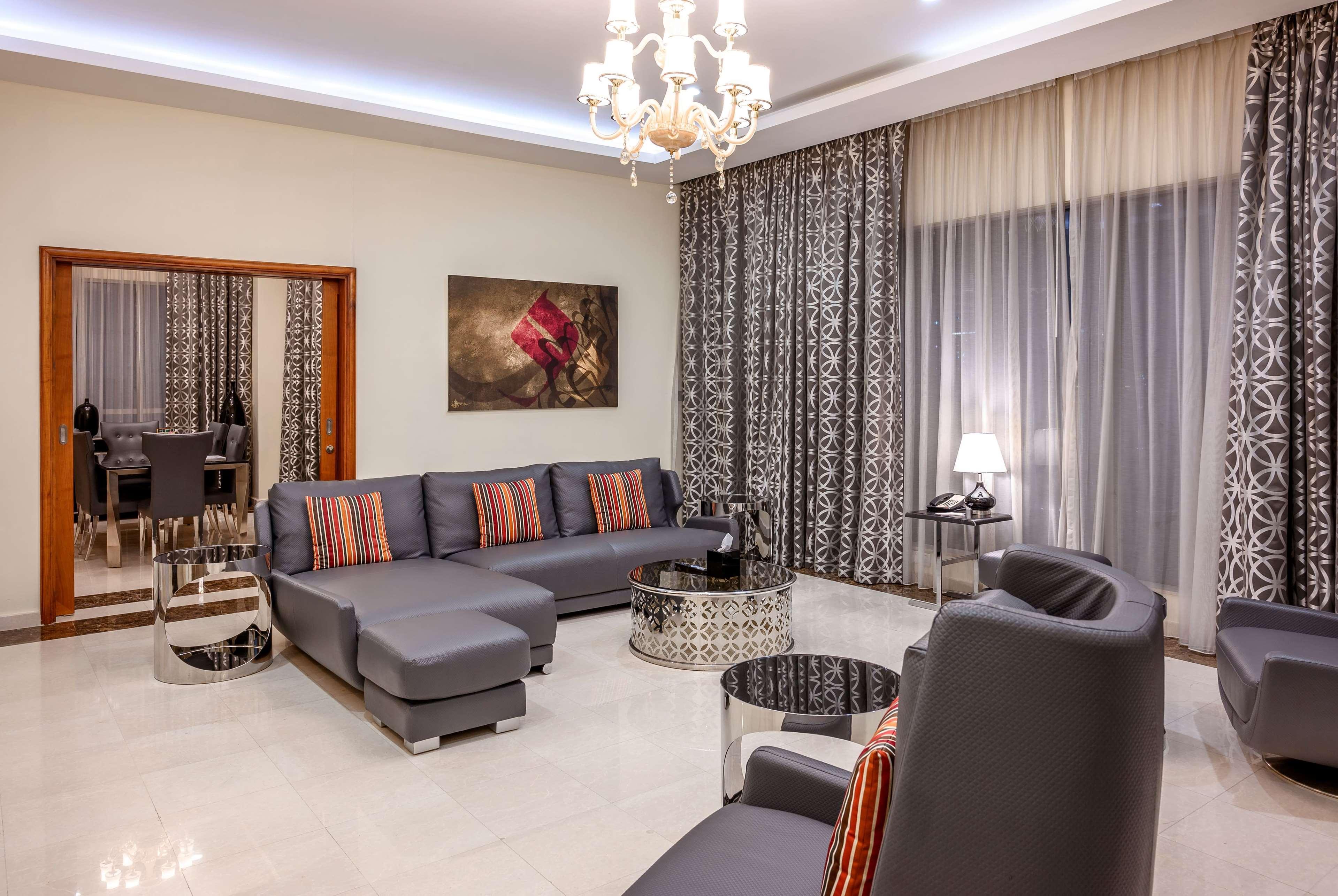 Aparthotel Ramada By Wyndham Downtown 4*