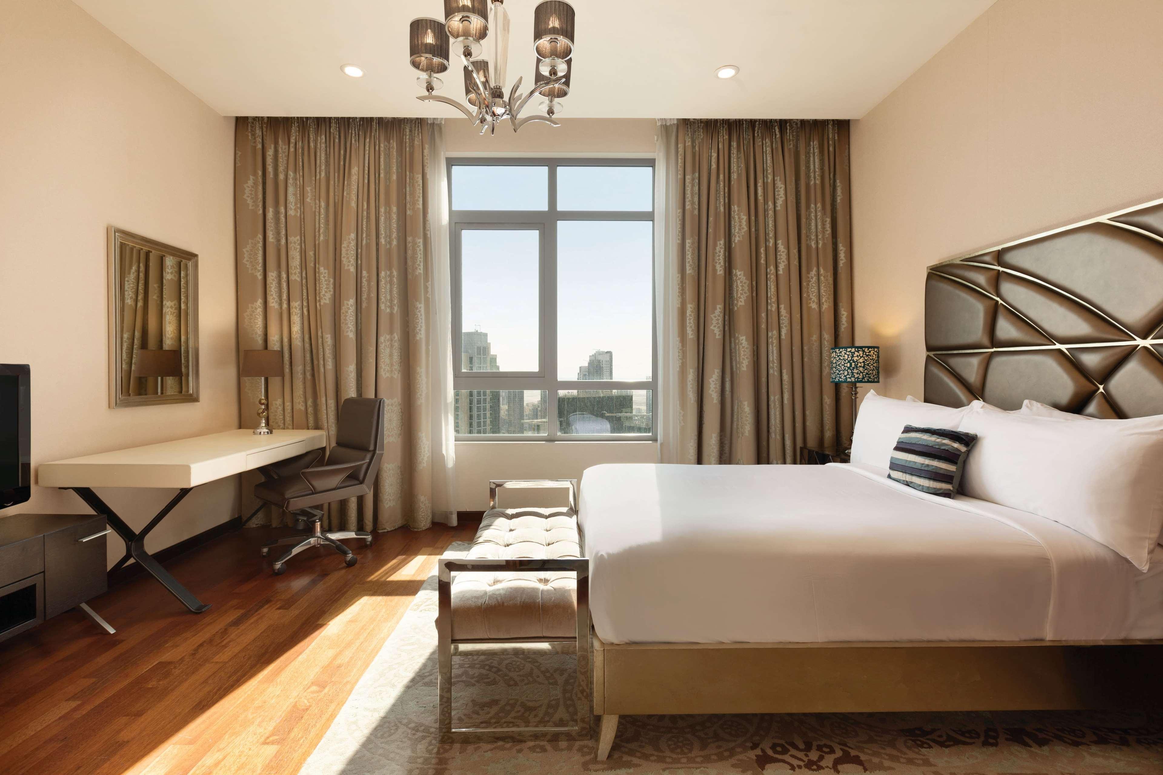 Aparthotel Ramada By Wyndham Downtown