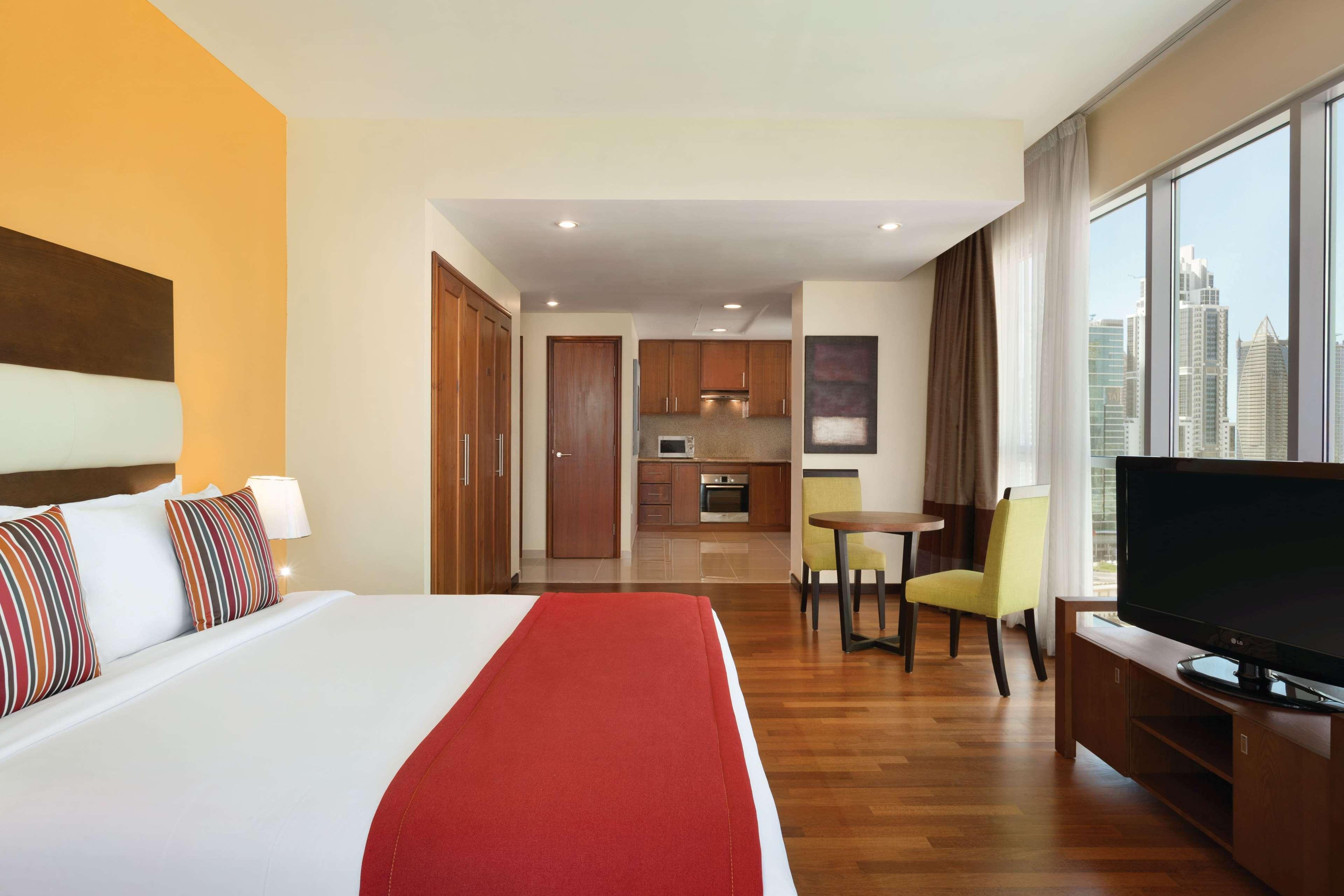 Ramada By Wyndham Downtown 4* Dubai