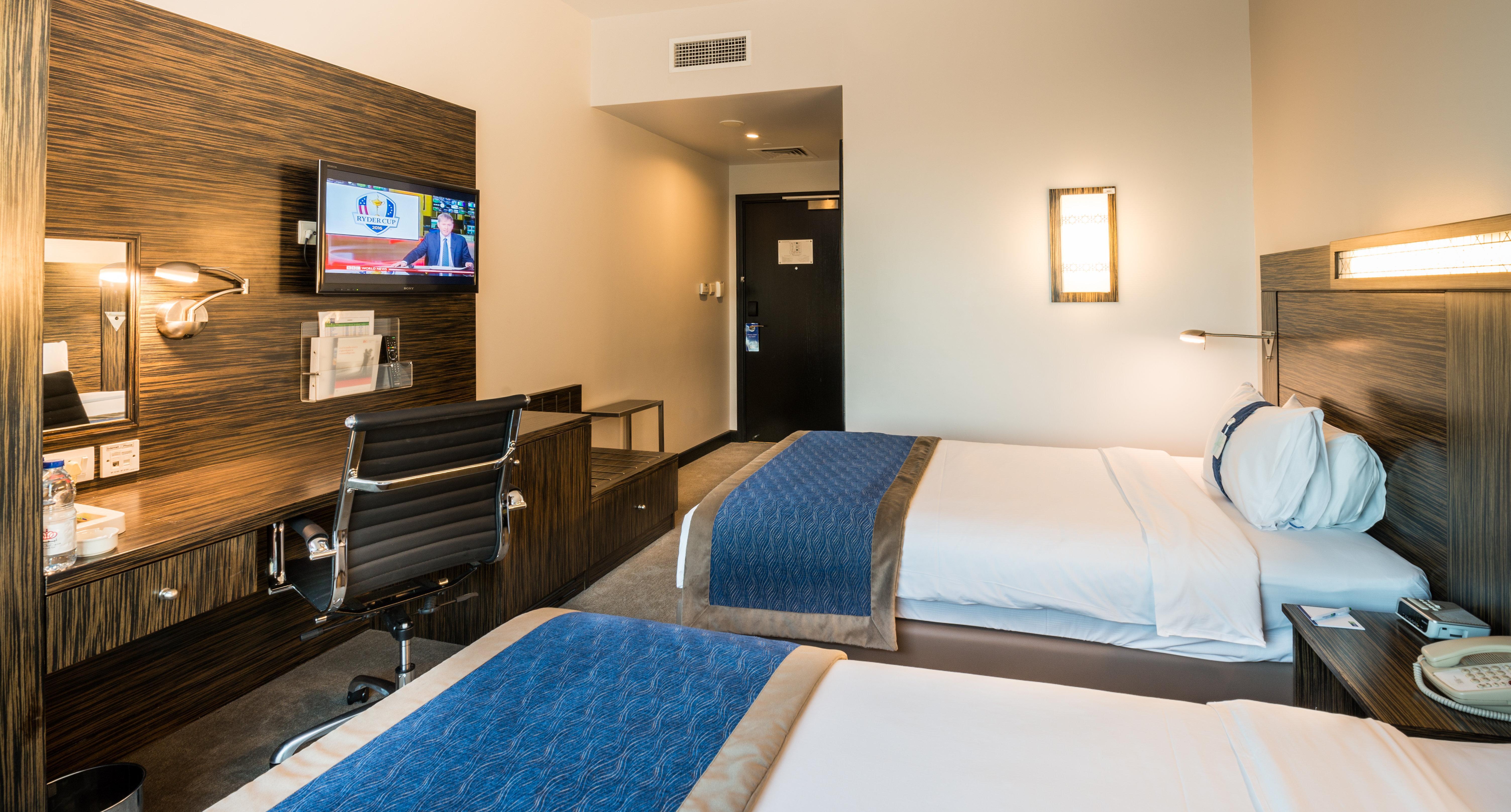 Holiday Express Dubai, Jumeirah By Ihg Dubai