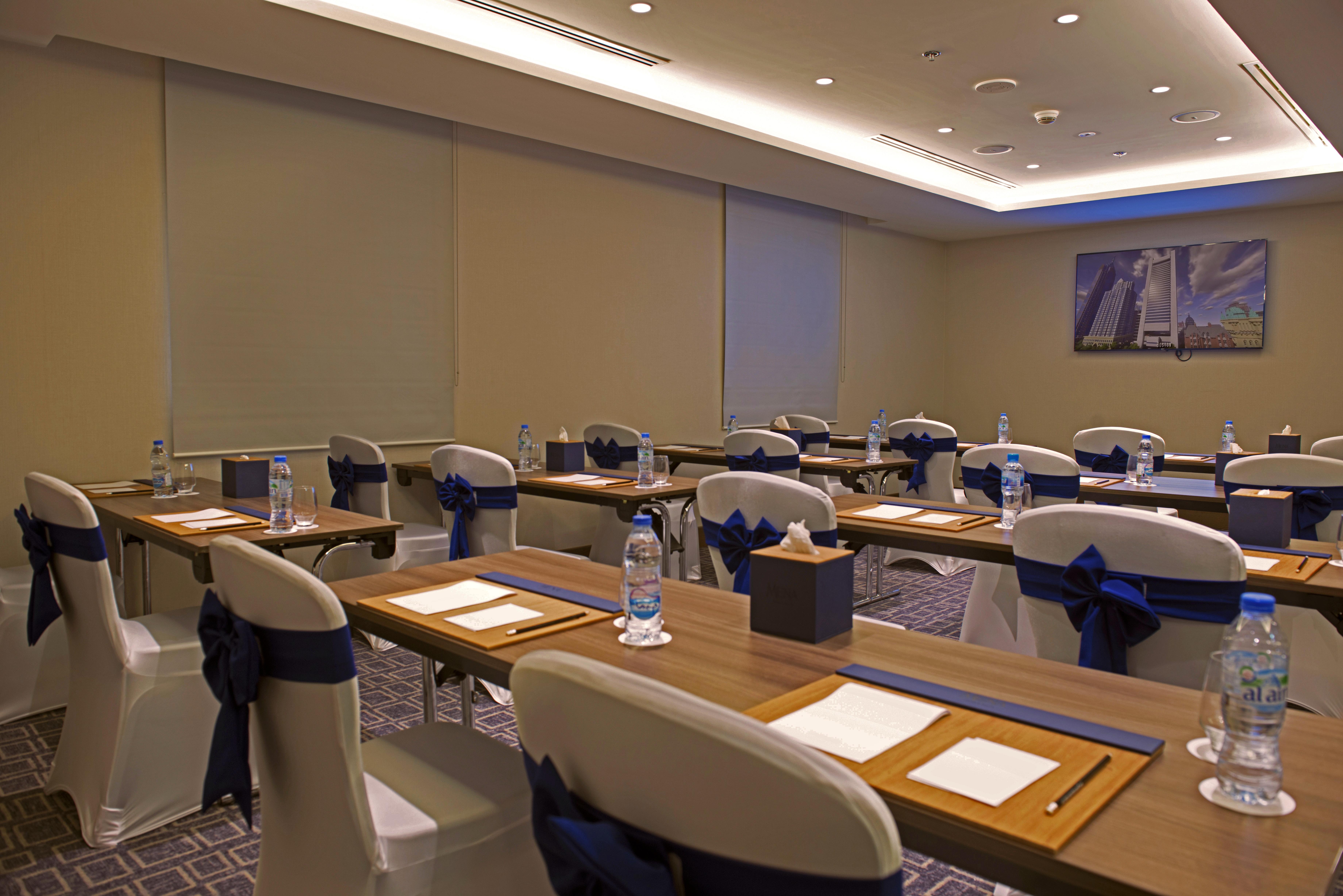 Mena Plaza Albarsha Hotel