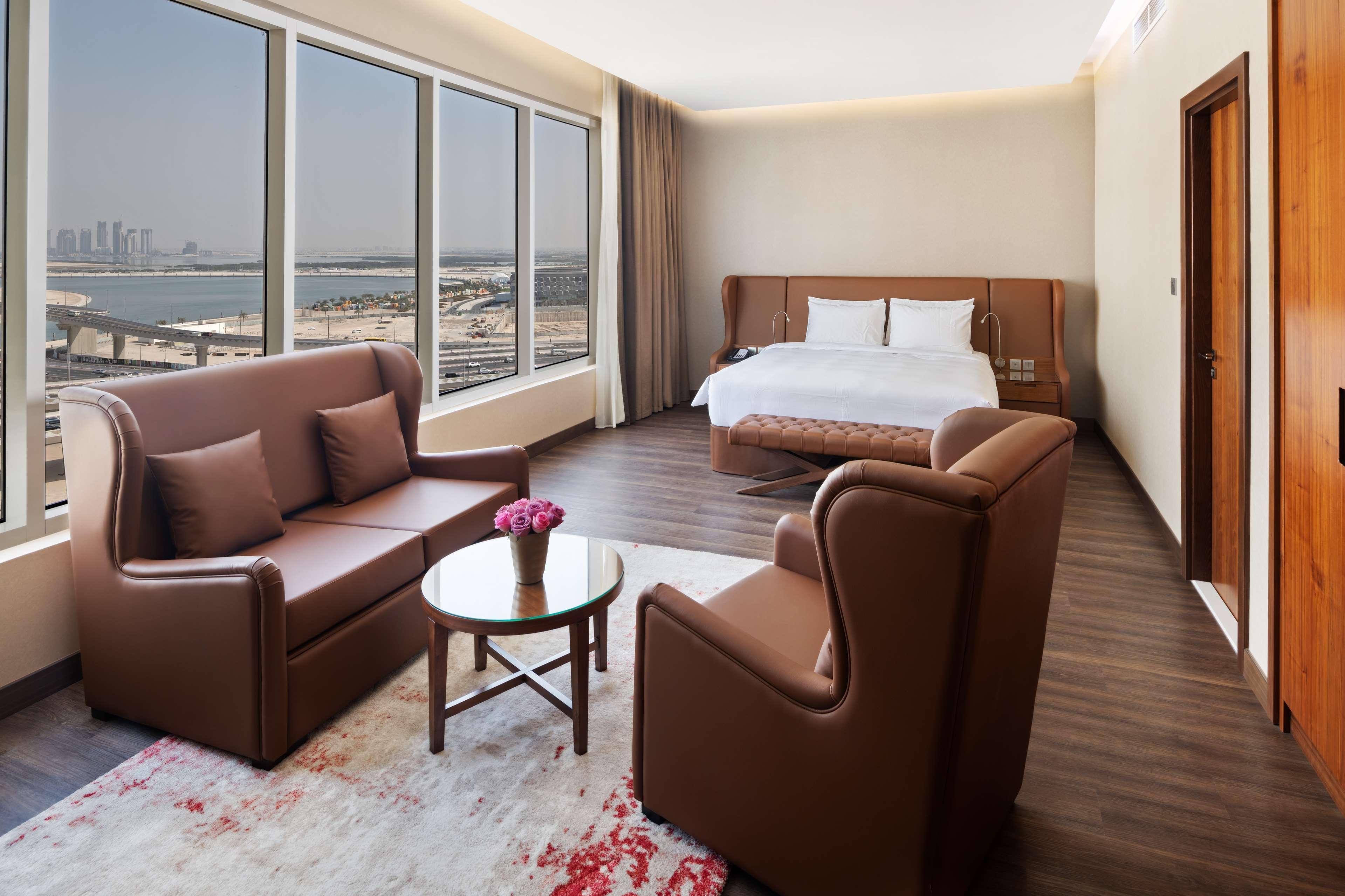 Radisson Blu Hotel, Canal View