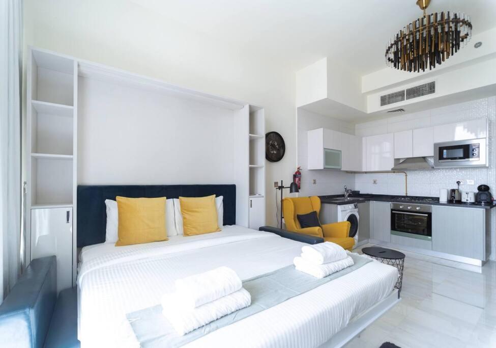 Cosy Studio With Luxurious Pool In Business Bay- Bayz Tower Appartement *
