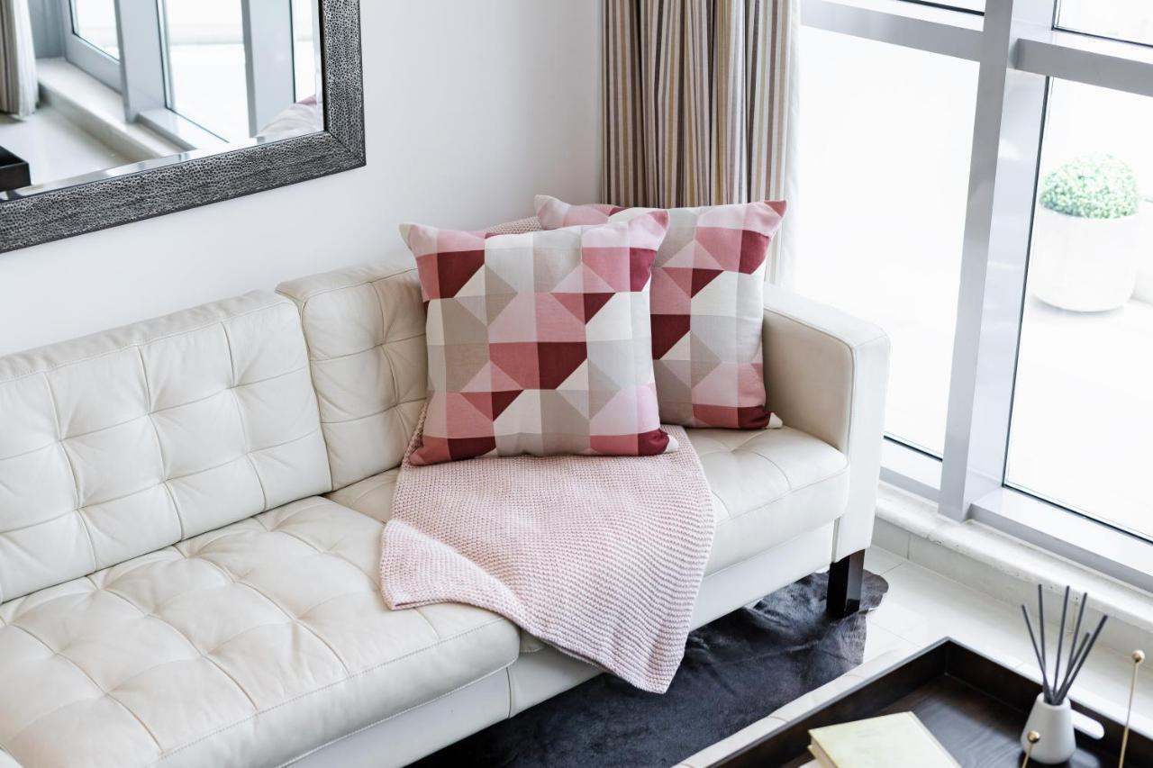Cute 1br - Marina Views - Walk 9min To Appartement Dubaï