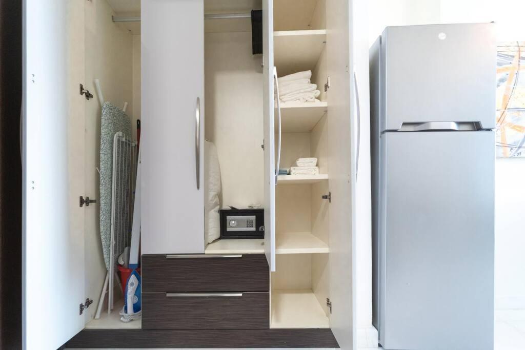 Cosy Studio With Luxurious Pool In Business Bay- Bayz Tower Dubaï