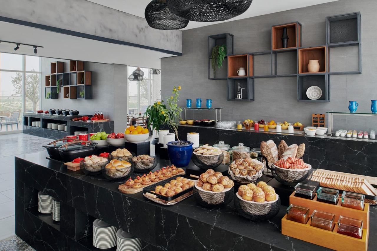 Movenpick Jumeirah Village Triangle 5* Dubai