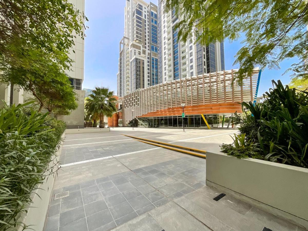 Appartamento Higuests - Roomy With Infinity Pool Close To Burj Khalifa Dubai
