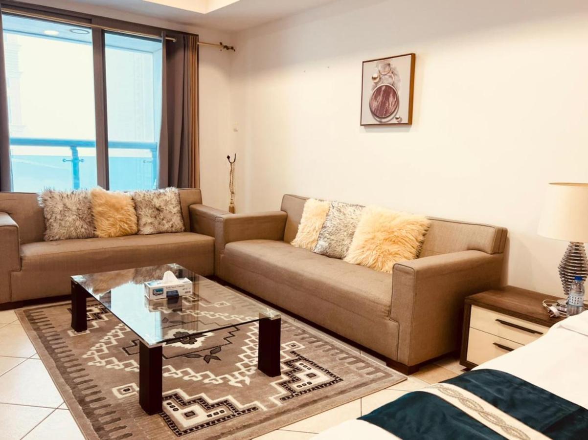 3 Bedroom Sea View Princess Marina ! Walk To Beach Apartamento Dubái