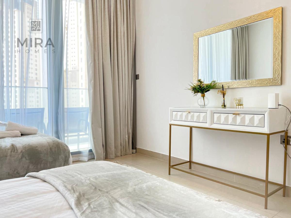 Appartement Mira Holiday Homes - Newly 2 Bedroom In Marina Dubai