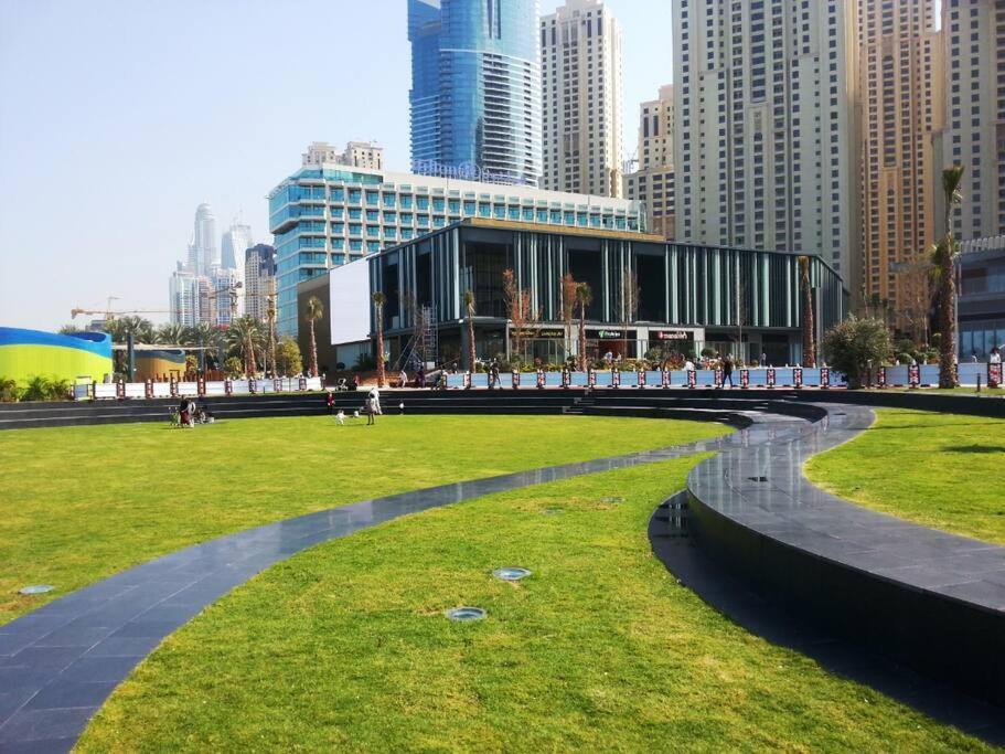 La Buena Vida Homes - Front Very Spacious, Luxe And Modern 3 Bedroom With Full Kitchen In Jbr , 3 Min To The Jbr Marina And Tram Station Apartment