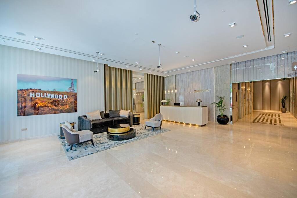 Apartment Opulent Hollywood Styled Flat In Paramount Tower *