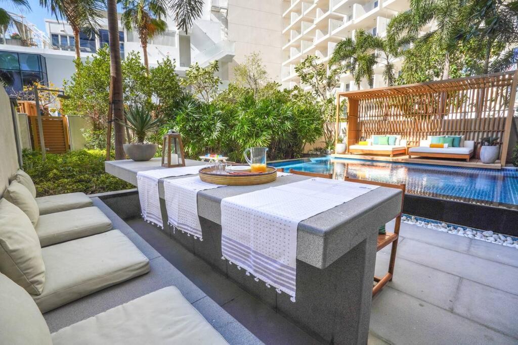 Lägenhet Private Pool Apt. Five Palm Jumeirah Up To 6guest Dubai