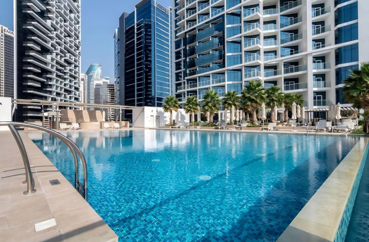 Appartement 5-star Luxury Studio Near Burj Khalifa With Amazing Canal & View! Dubai