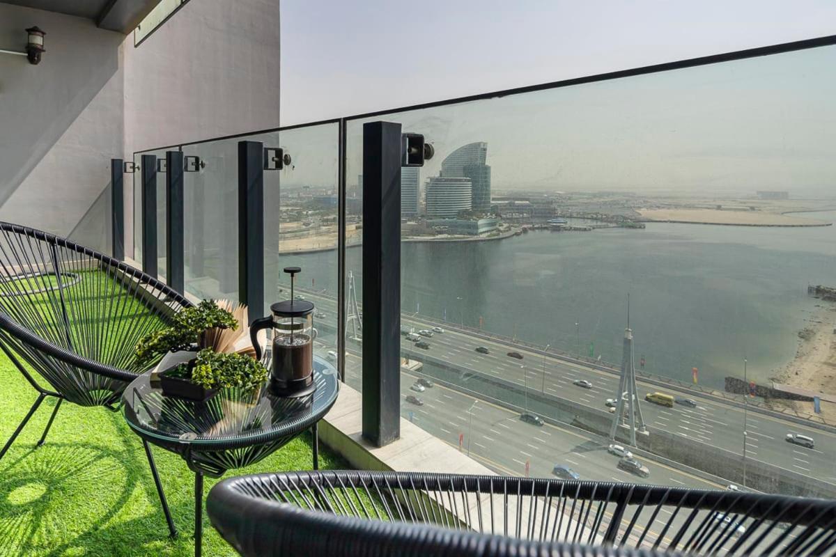 Frank Porter - D1 Jaddaf Apartament Dubai