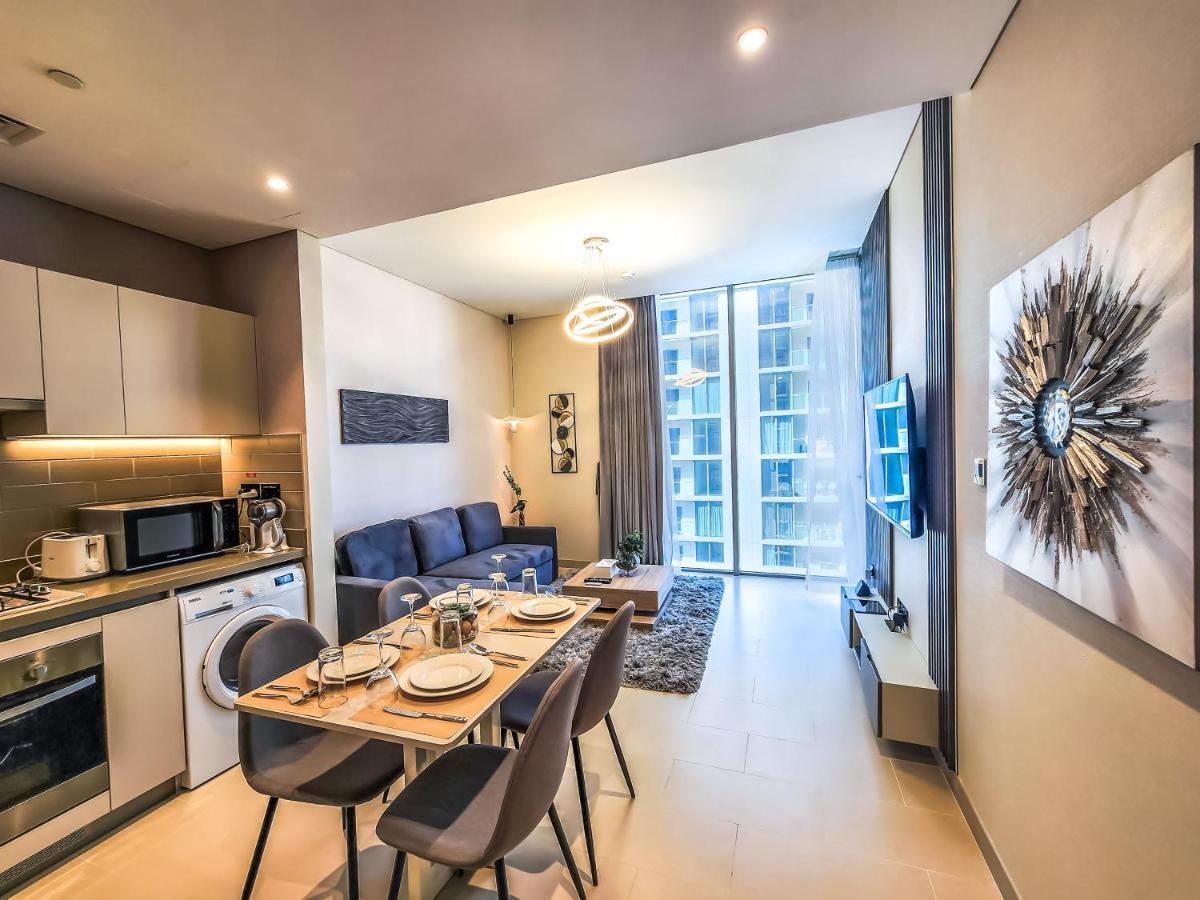 By Latinem Luxury 1 Bedroom Cv B1806 Near Burj Khalifa Apartamento Dubái
