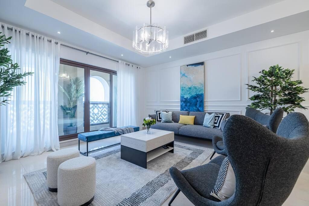 Ultimate / 4 Beds / Private / The Palm / Beachfront / Upgraded / Full Palm, Marina Skyline, Ain View Dubai